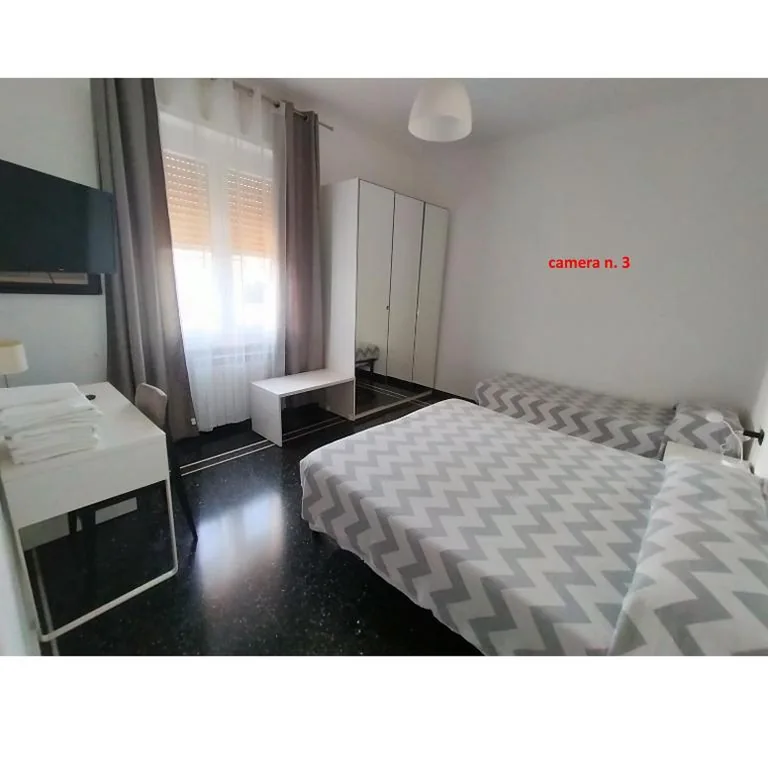 Family Room with Private Bathroom — B&B Gaslini & Mare (anche con uso cucina)