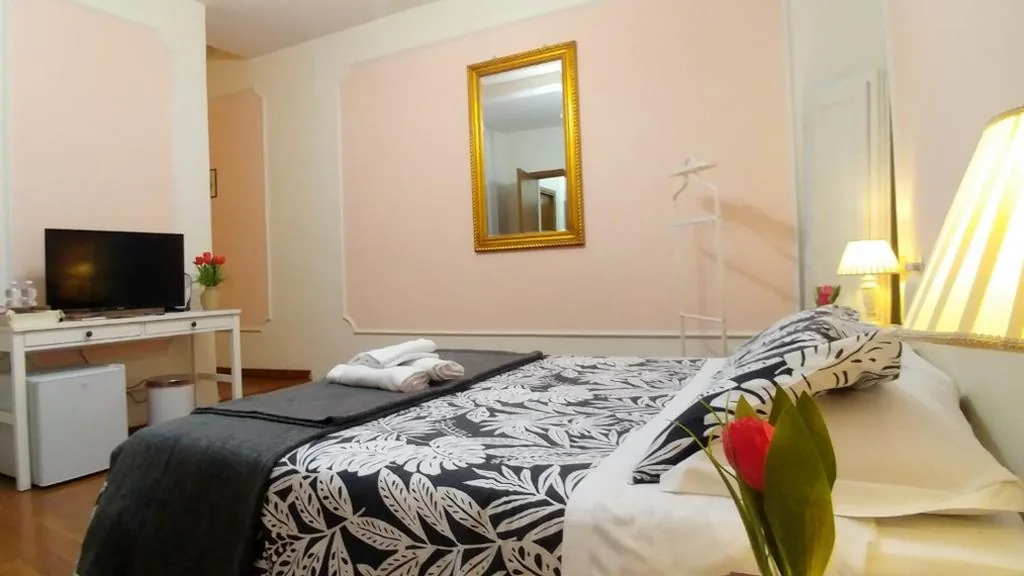Camera Familiare con Bagno Privato — Dreaming Navona Rooms