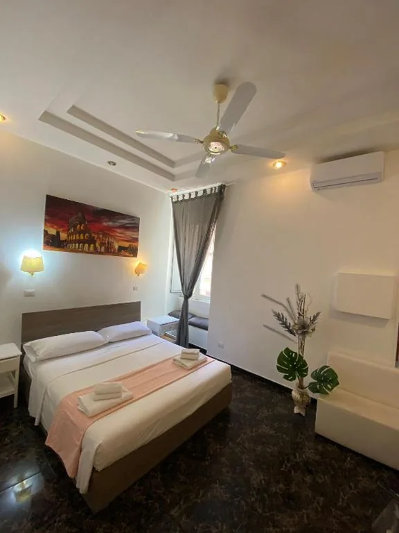 Family Room with Private Bathroom — Hotel Castelfidardo