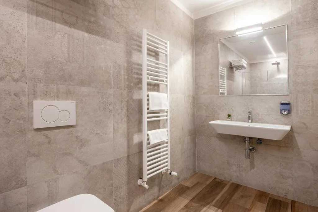 Family Room with Private Bathroom — Hotel Flavia