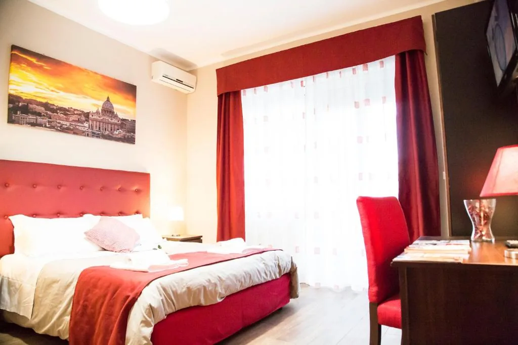 Camera Familiare con Bagno Privato — Vatican Suite 383