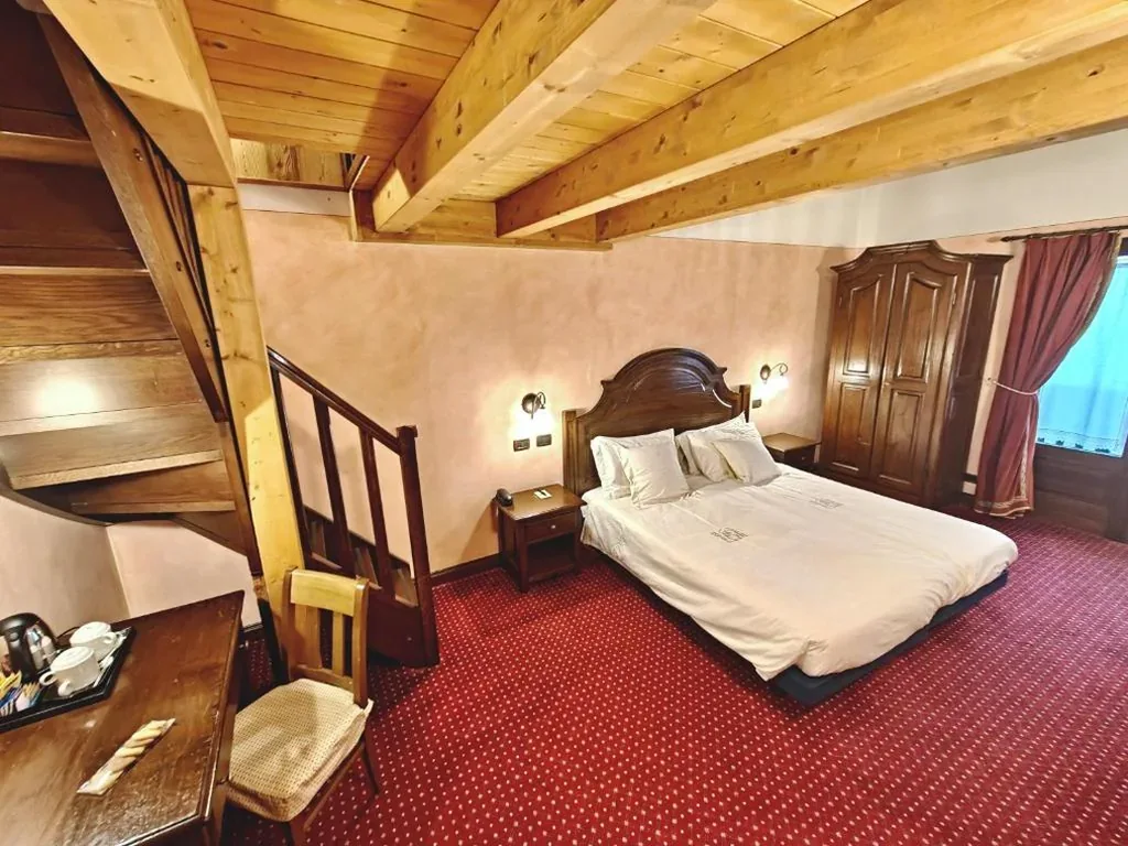 Camera Familiare con Balcone — Hotel L’ Aiglon