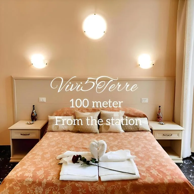 Family Room with Balcony — Vivi 5 terre