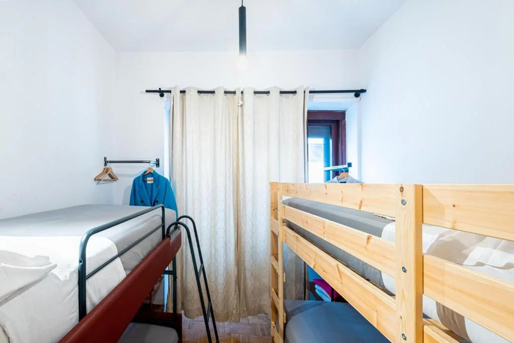 Family Room with Tub — MyTinyHome Festina Lente