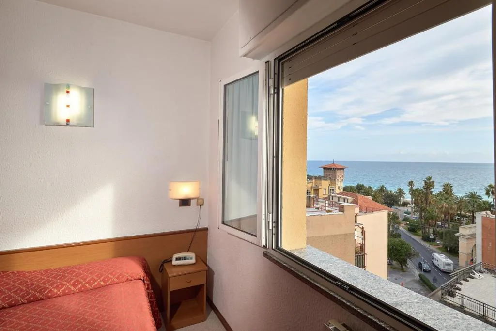 Family Room with Sea View — Hotel Careni Villa Italia