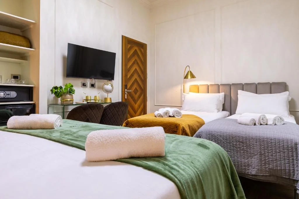 Deluxe Family Room — Best Room Catone 21