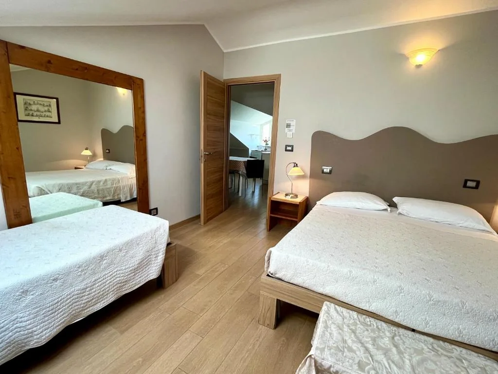 Camera Familiare — Eremes Rooms & Apartments