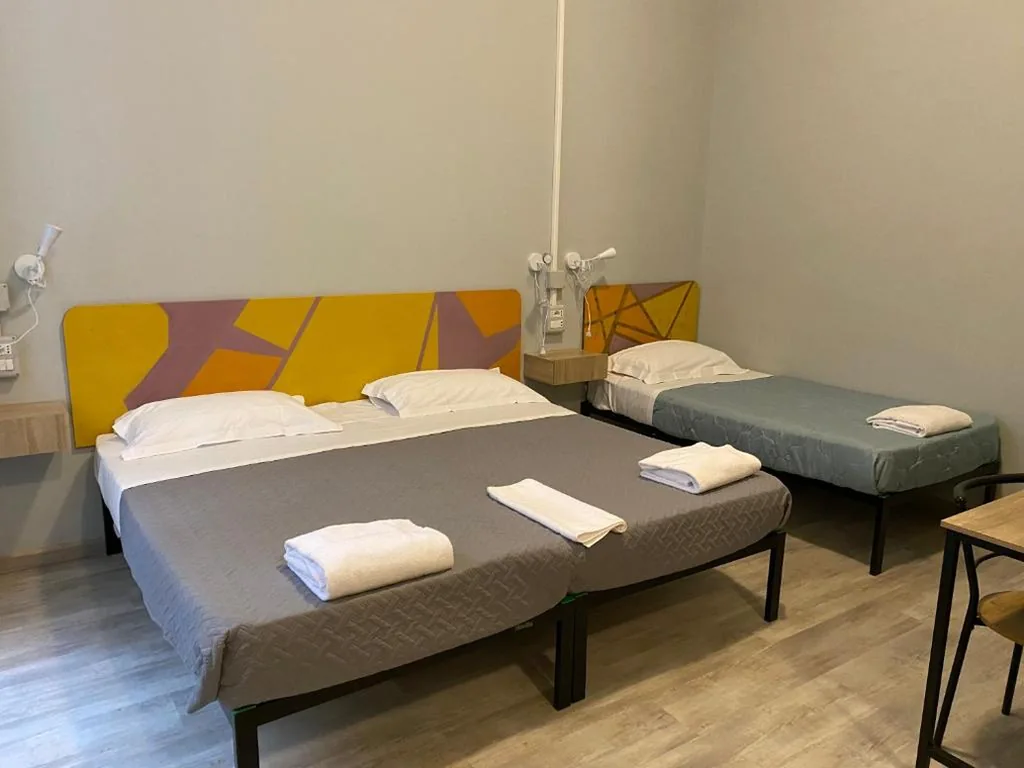 Camera Familiare — Eureka Rooms