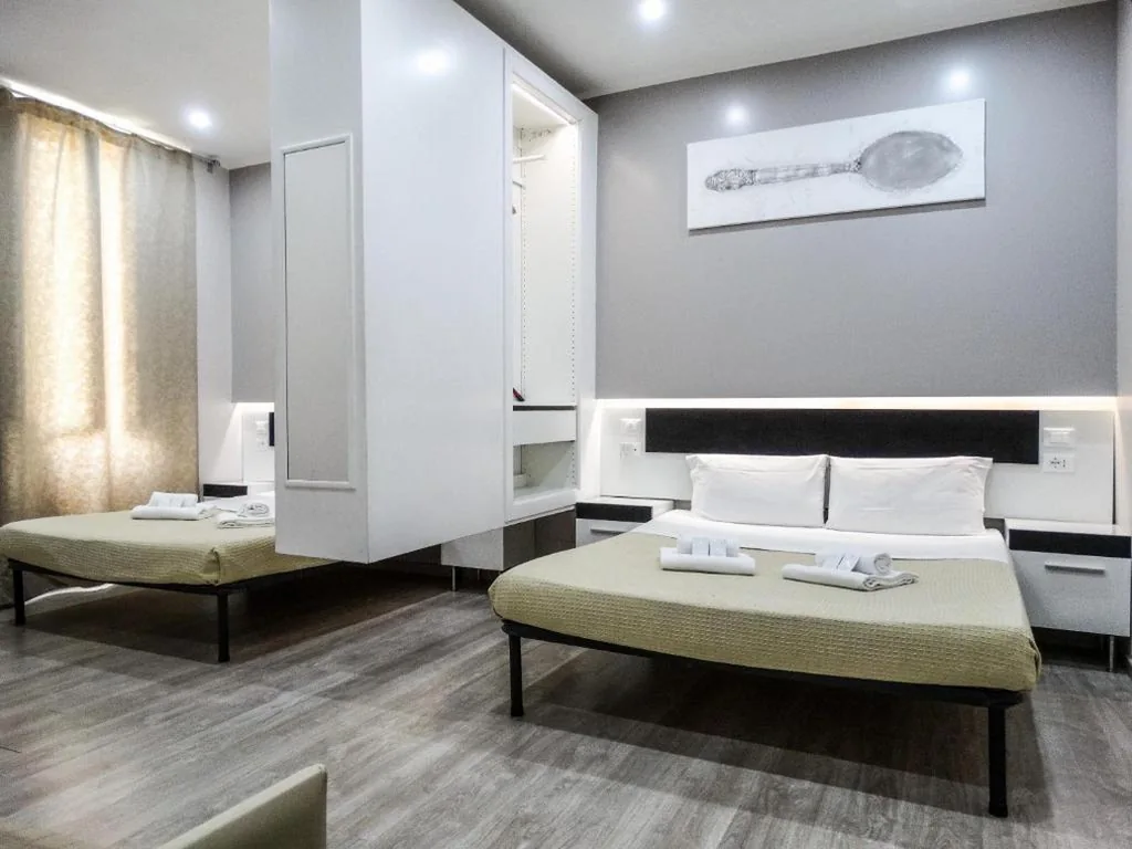 Camera Familiare Executive — Magenta Casa Barberini