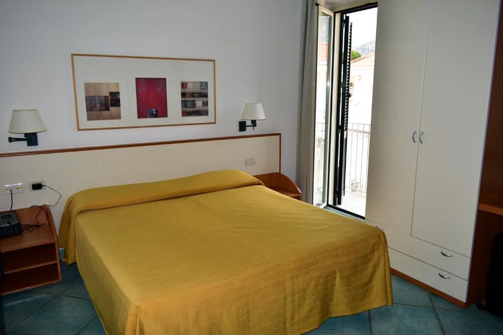 Camera Familiare — Hotel Amyclae