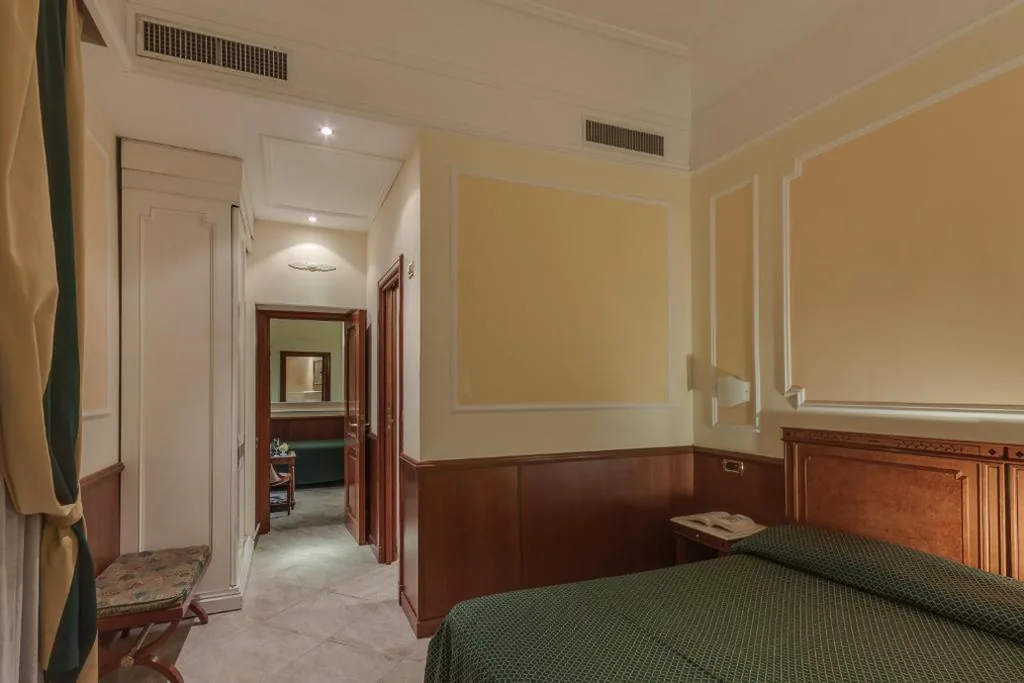 Family Room — Hotel Borromeo
