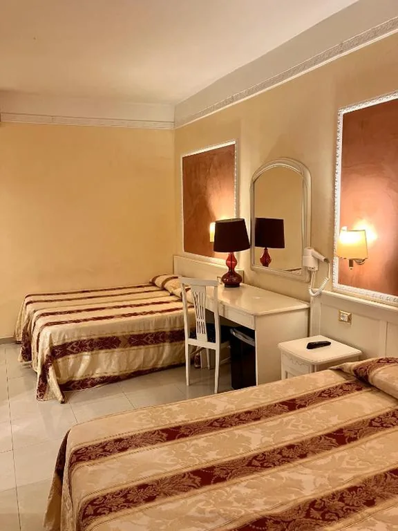 Family Room — Hotel Erdarelli