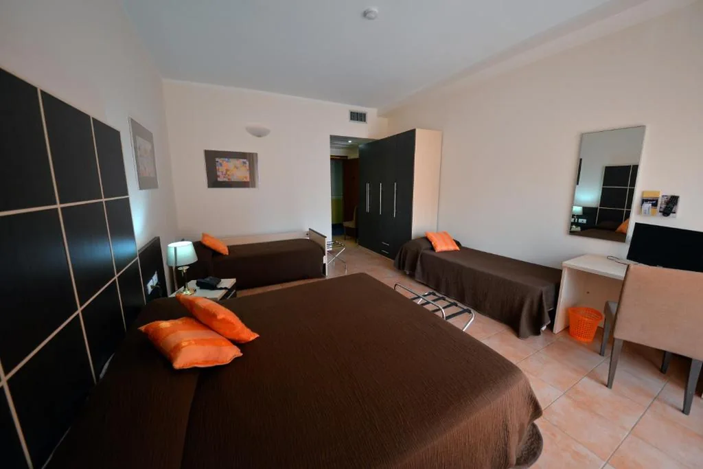 Camera Familiare — Hotel Ferrari