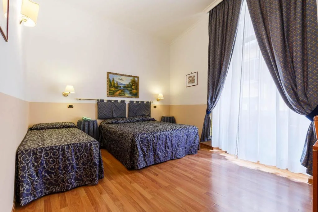 Camera Familiare — Hotel Paris