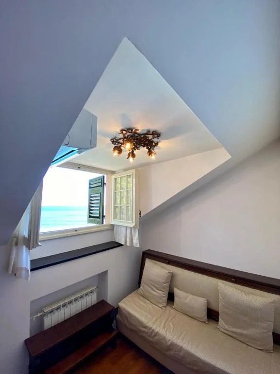 Camera Familiare — Hotel Punta Est