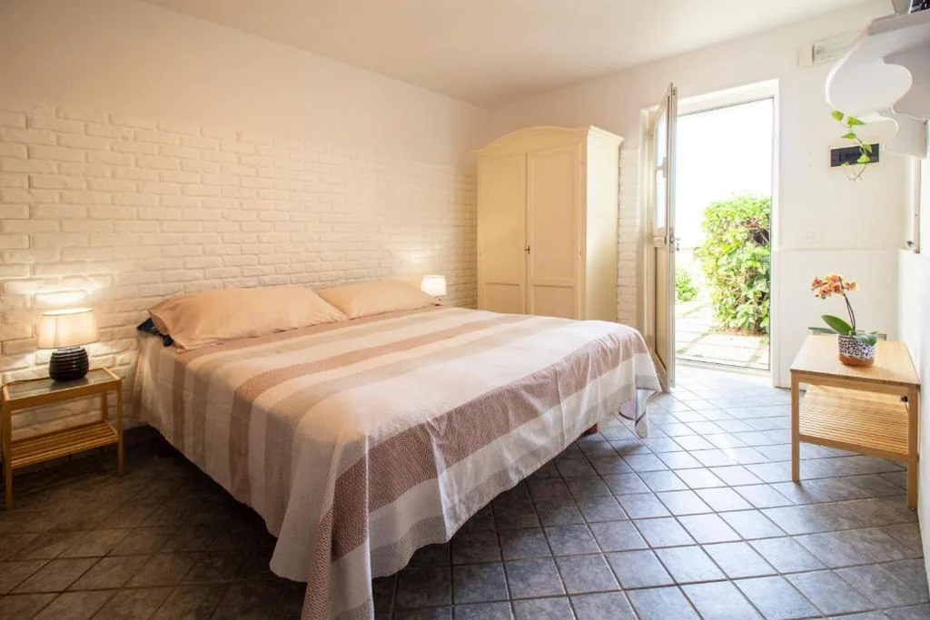 Camera Familiare — LA CASA DEL SOLE – Beachfront B&B – Anzio