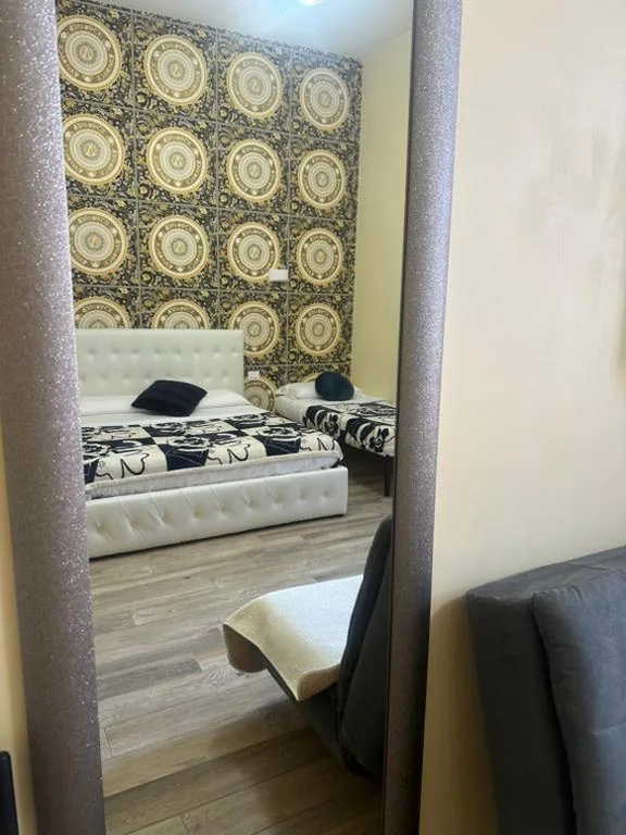 Family Room — Lin Mare