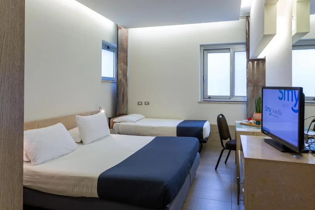 Family Room — Smy Aran Blu Roma Mare