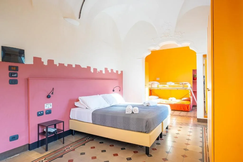 Camera Familiare Standard — Hotel Bello by Ostello Bello