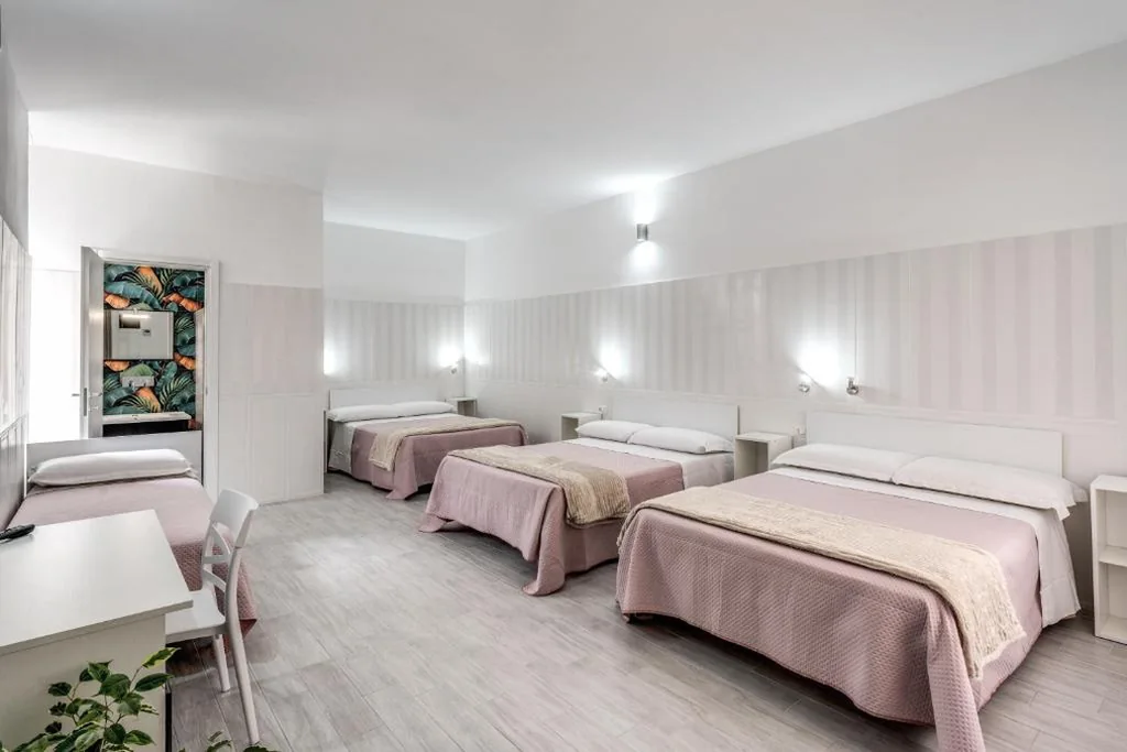Superior Family Room — AltaDomus Roma