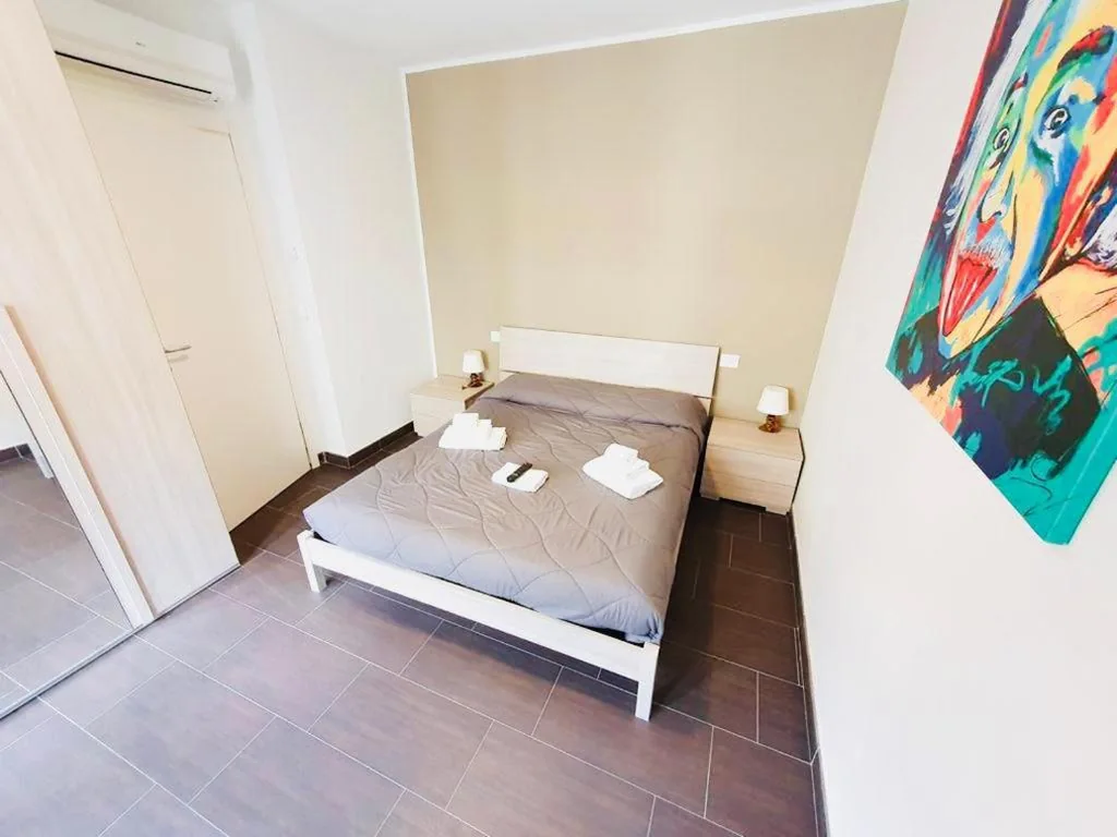 Superior Family Room — HH Hermoso Housing ALESSANDRIA
