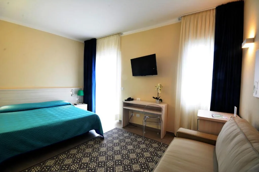 Camera Familiare Superior — Hotel Olympic