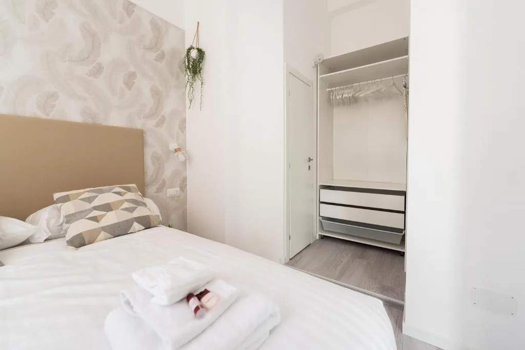 Camera Familiare — White Gioberti Guesthouse