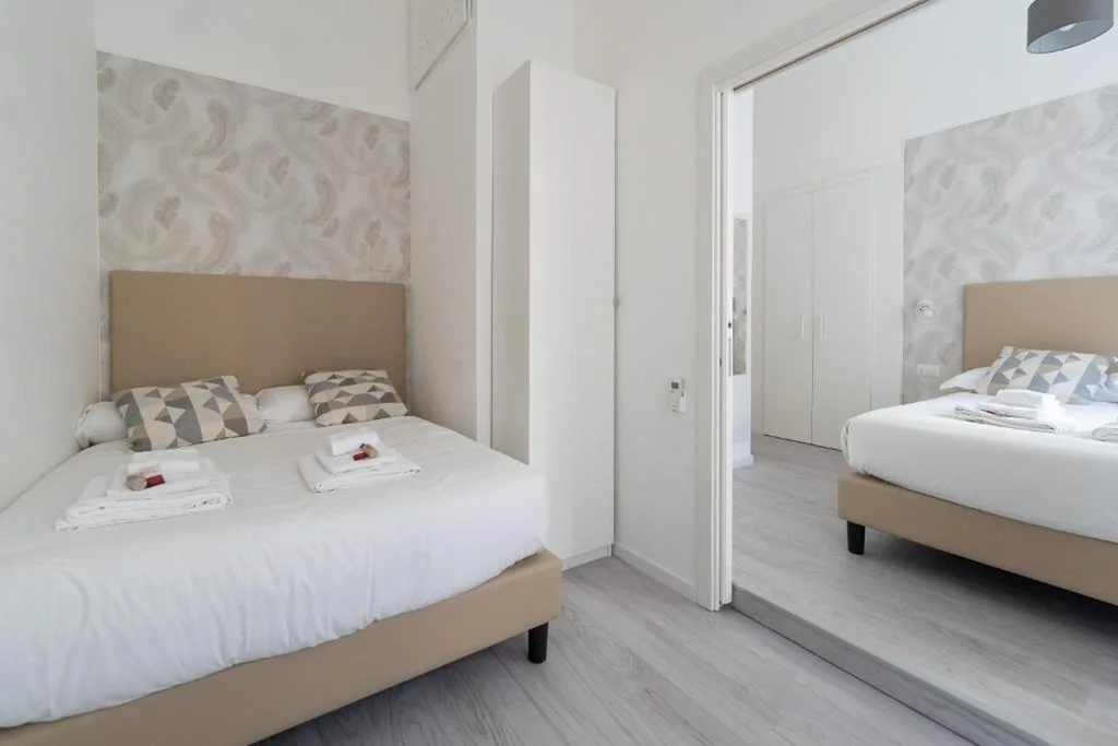 Camera Familiare — White Gioberti Guesthouse