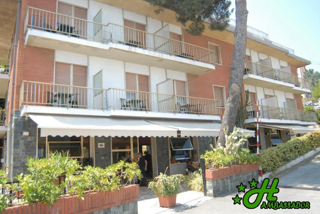 Flexible Room — Hotel Ambassador