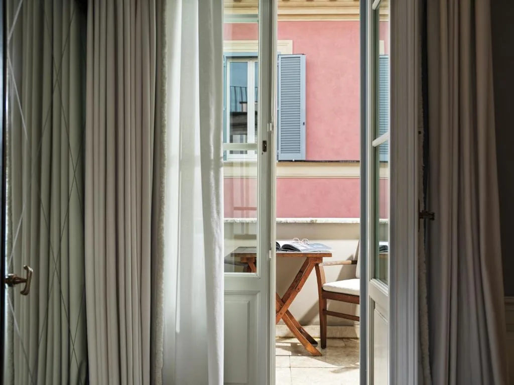 JKClassic Room — J.K. Place Roma – The Leading Hotels of the World