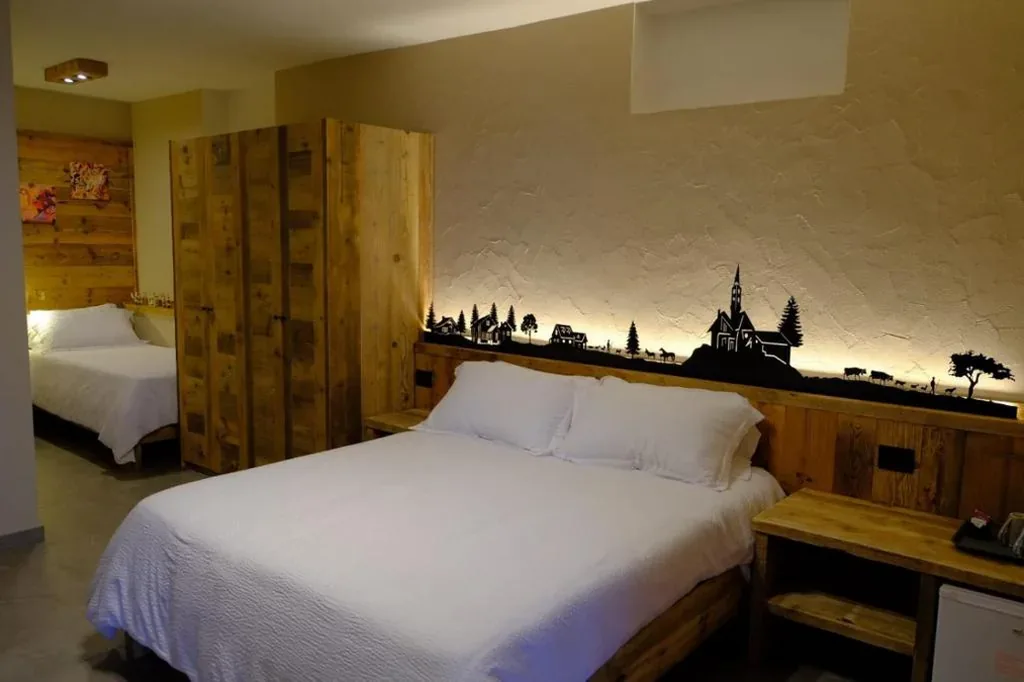 King Room with Disabled Guest Access — Arlette Chambres d’Hôtes