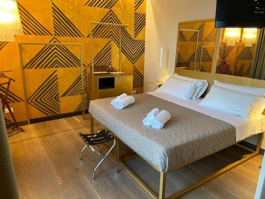 Camera King con Balcone — 5-Rooms Apartment