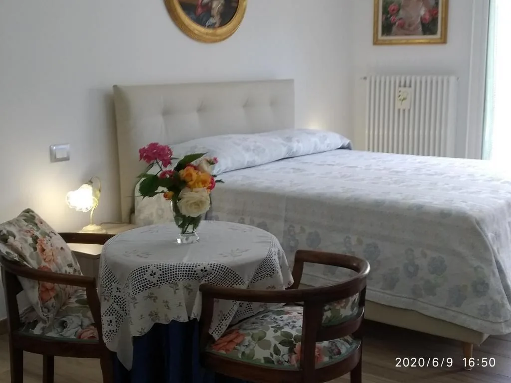 King Room with Balcony — B&B Sweet Dreams