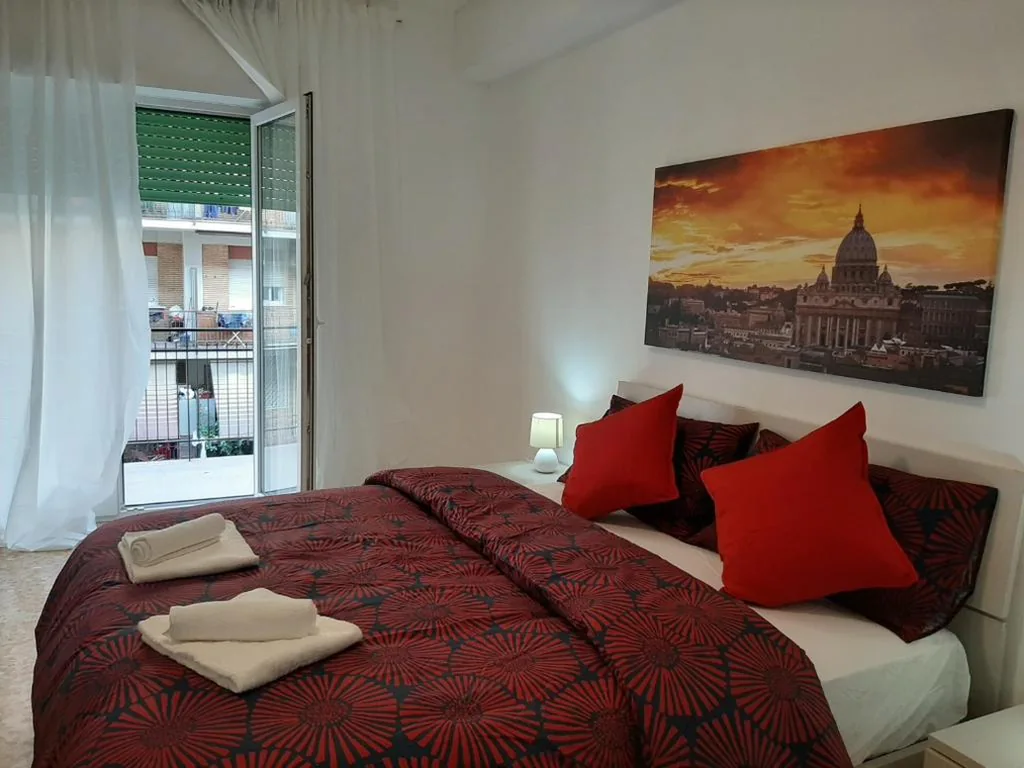 King Room with Balcony — centro monti tiburtini b&b roma