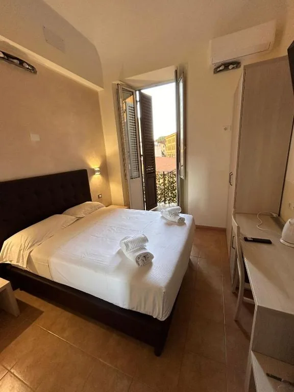 Camera King con Balcone — Conte GuestHouse