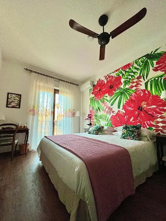 King Room with Balcony — Guest House Le Vagabonde