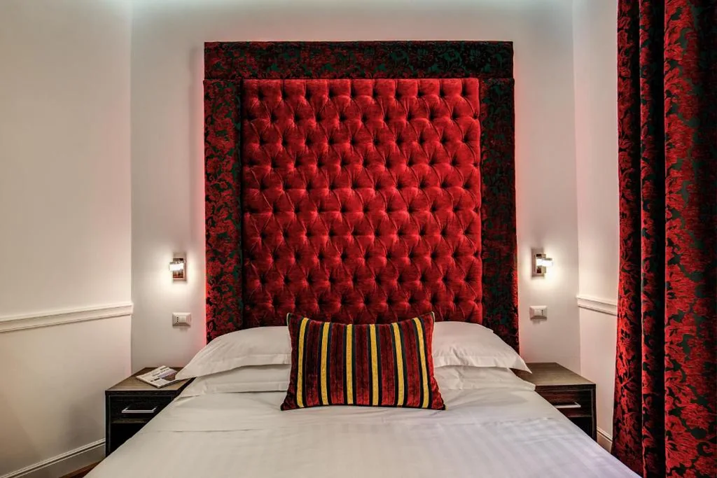 Camera King con Balcone — La Foresteria Luxury Suites