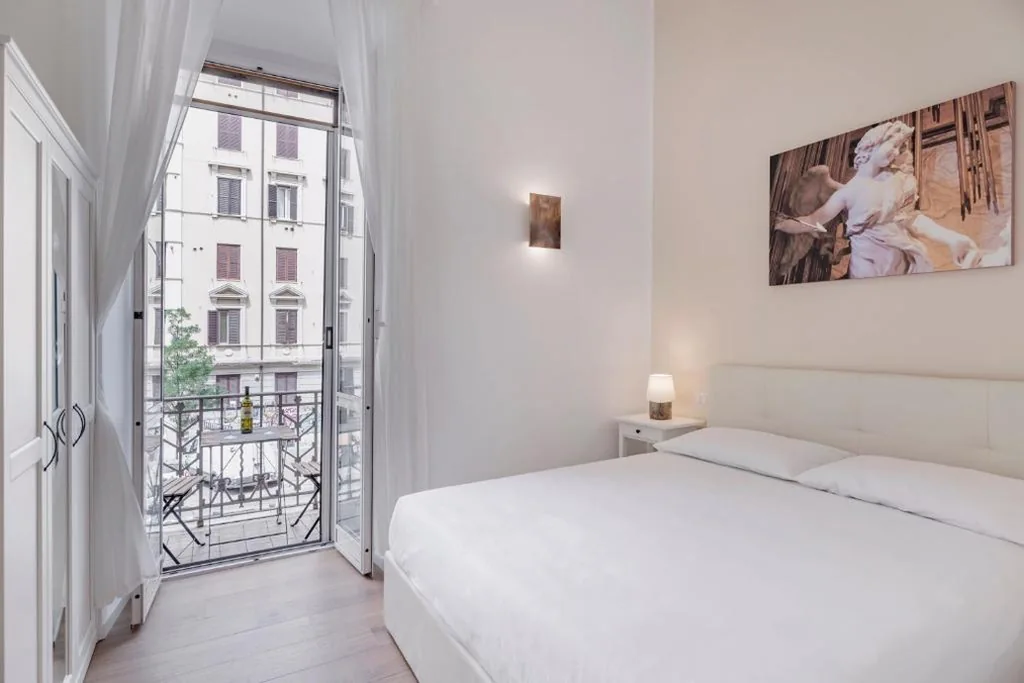 Camera King con Balcone — Leo’s Colosseum – Private Apartments
