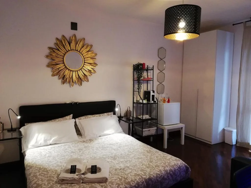 King Room with Balcony — Leonardo Rome Holidays