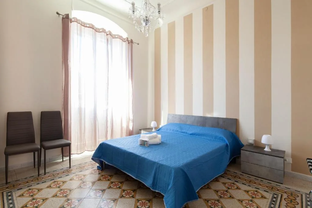 Camera King con Balcone — Rent Rooms La Spezia