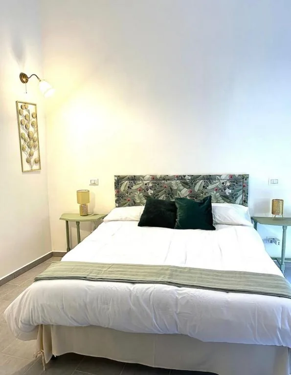 King Room with Garden View — Il Giardino Segreto