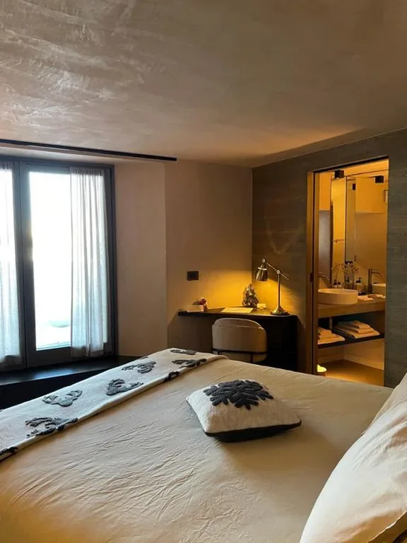 King Room with Mountain View — La Rêverie de Thumel – Suite