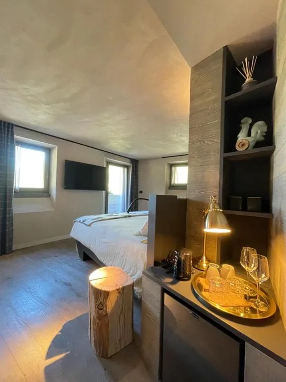 King Room with Mountain View — La Rêverie de Thumel – Suite