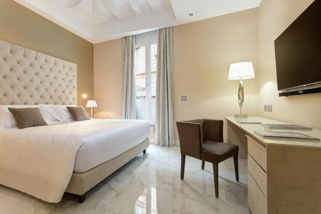 King Deluxe Room — Aleph Rome Hotel, Curio Collection By Hilton