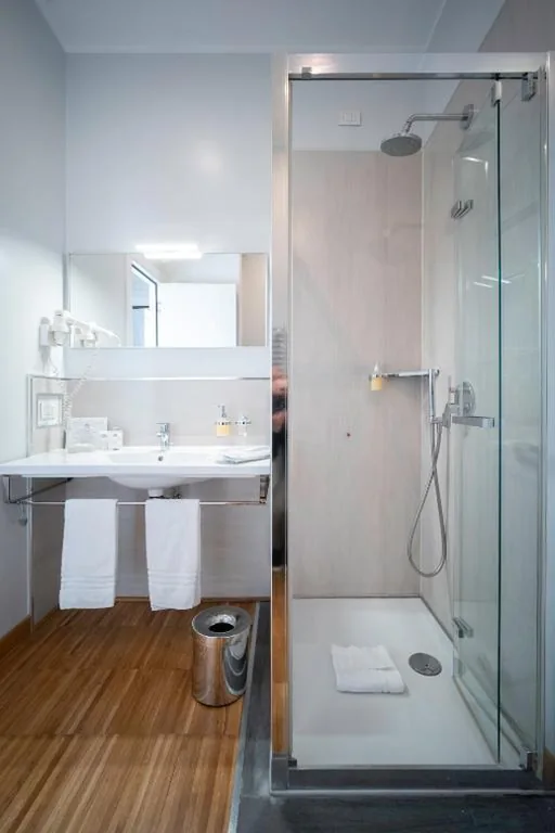 King Deluxe Room — At Home Townhouse – Filiberto