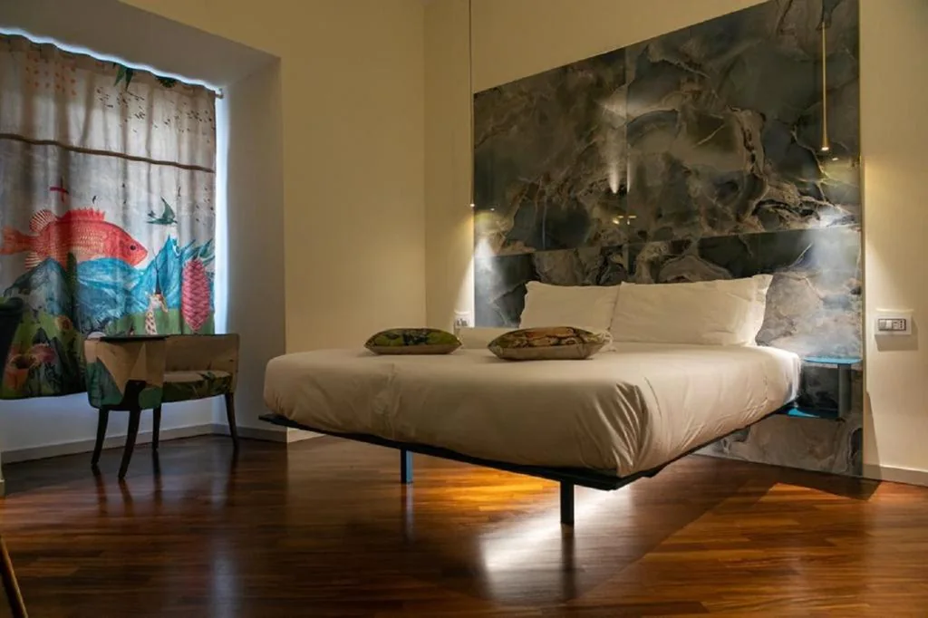 Camera King Deluxe — Bhr Cavour 150