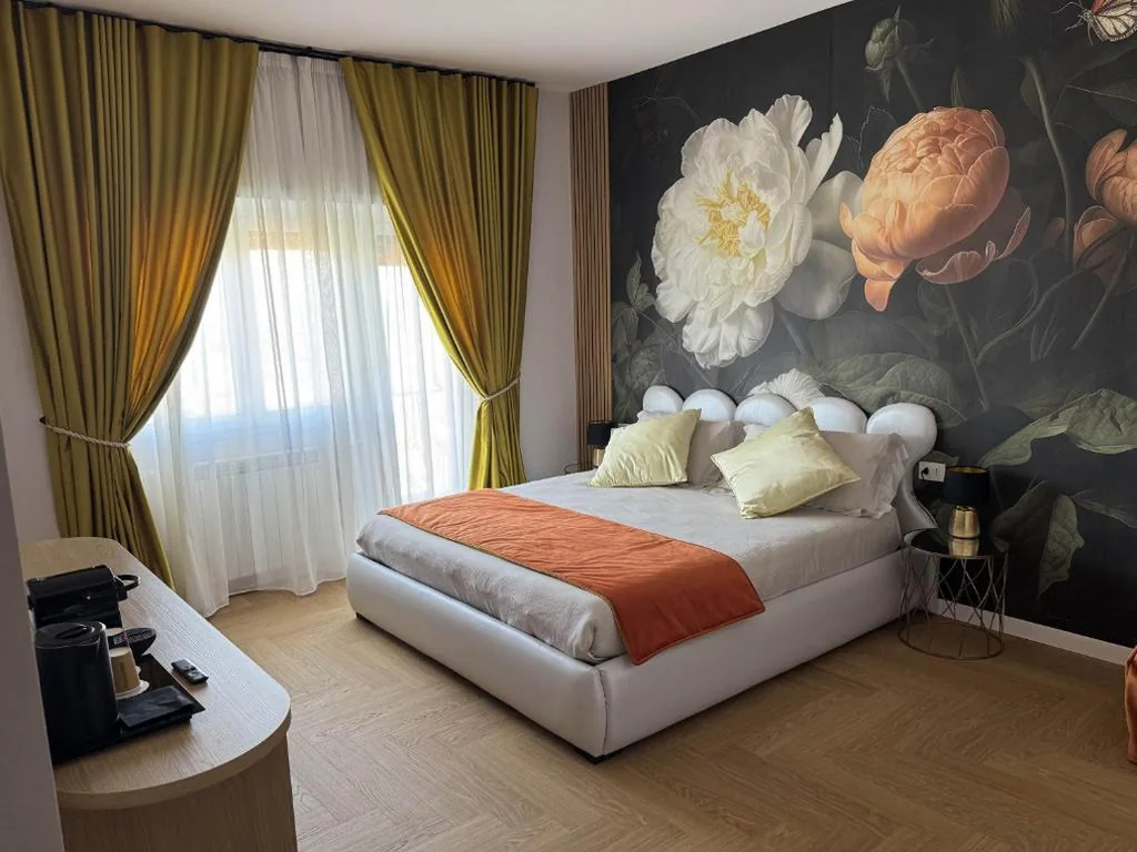 King Deluxe Room — Bloom Comfort Rooms