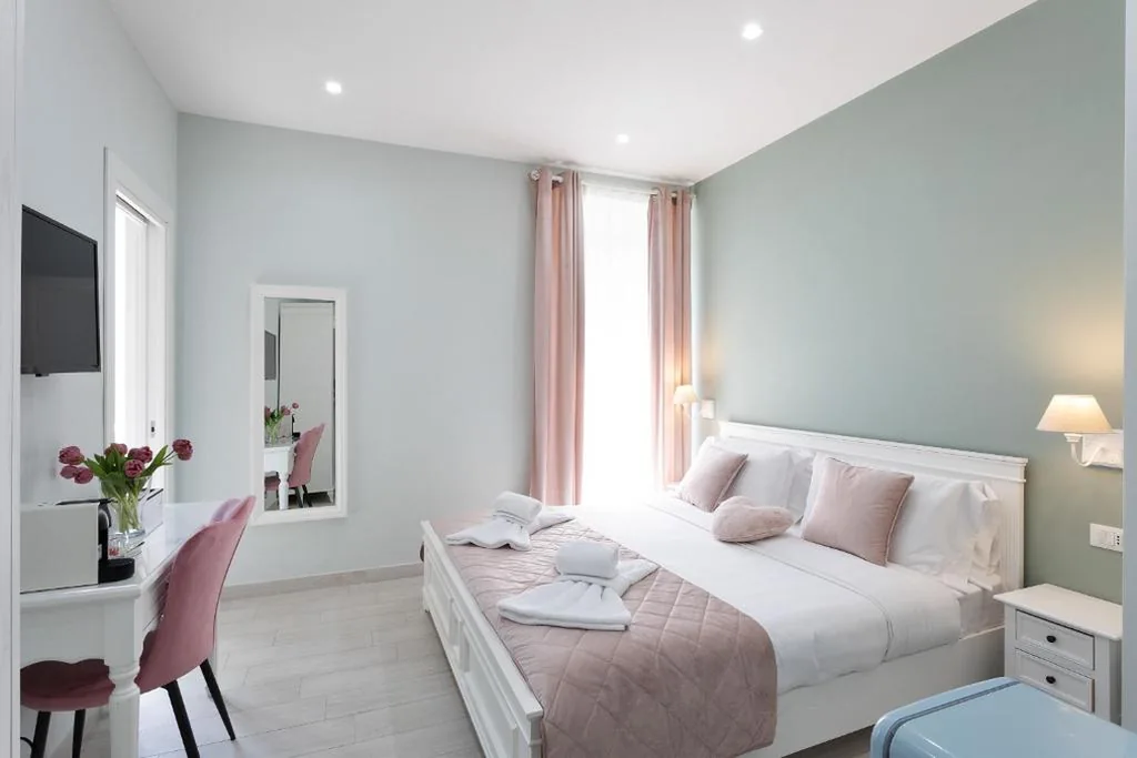 King Deluxe Room — Colosseo House