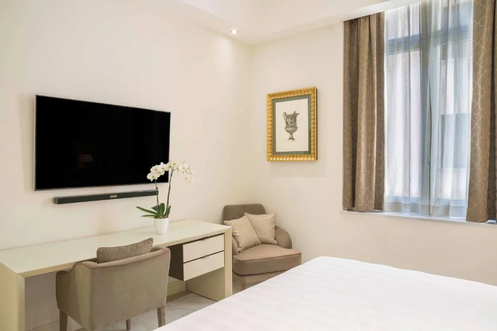King Deluxe Room with Disabled Access — Aleph Rome Hotel, Curio Collection By Hilton