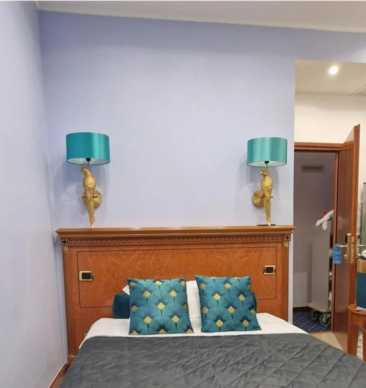 King Deluxe Room — Consoli Romani Vatican Rooms
